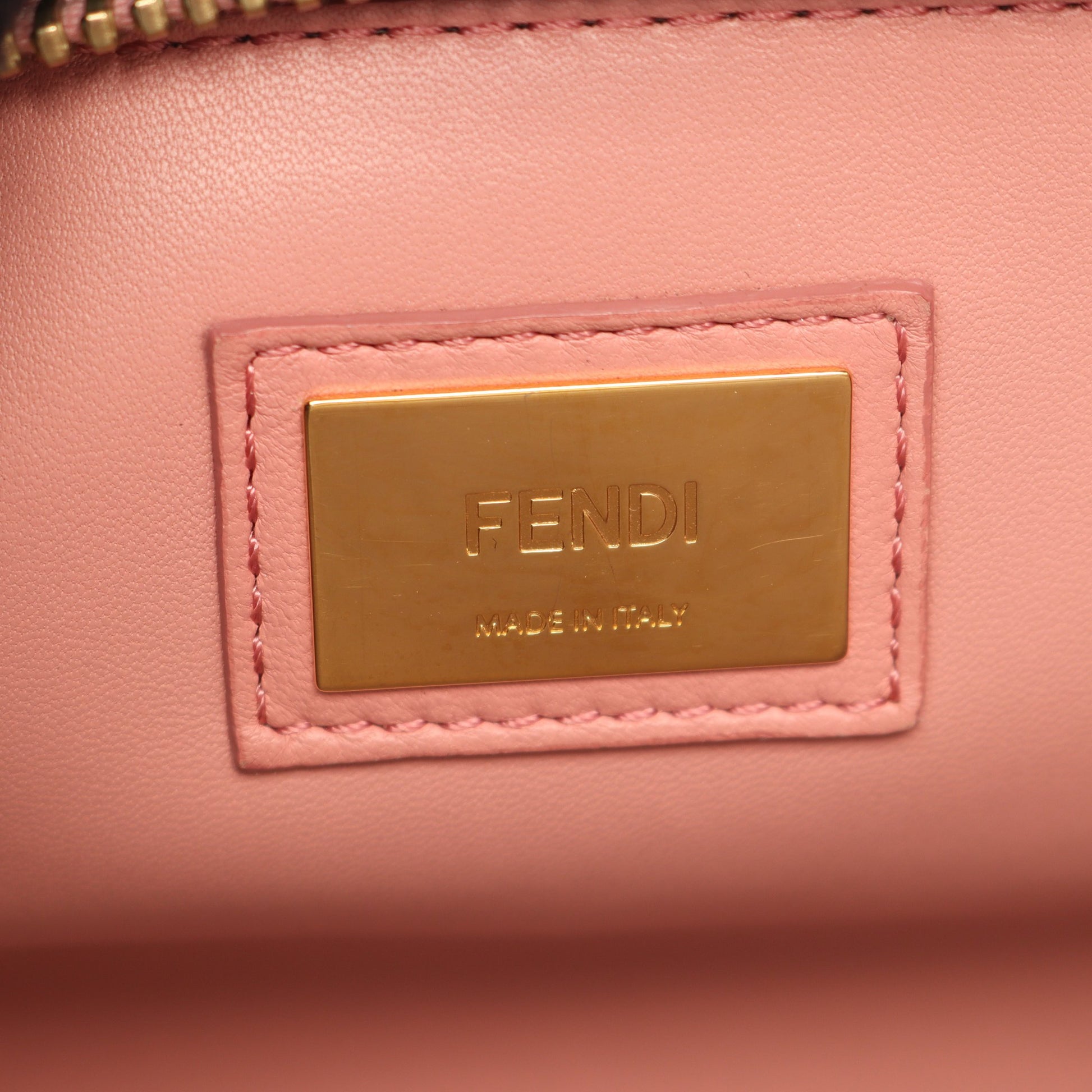 ピーカブー レギュラー 2WAY ハンドバッグ レザー グレーベージュ フェンディ バッグ FENDI