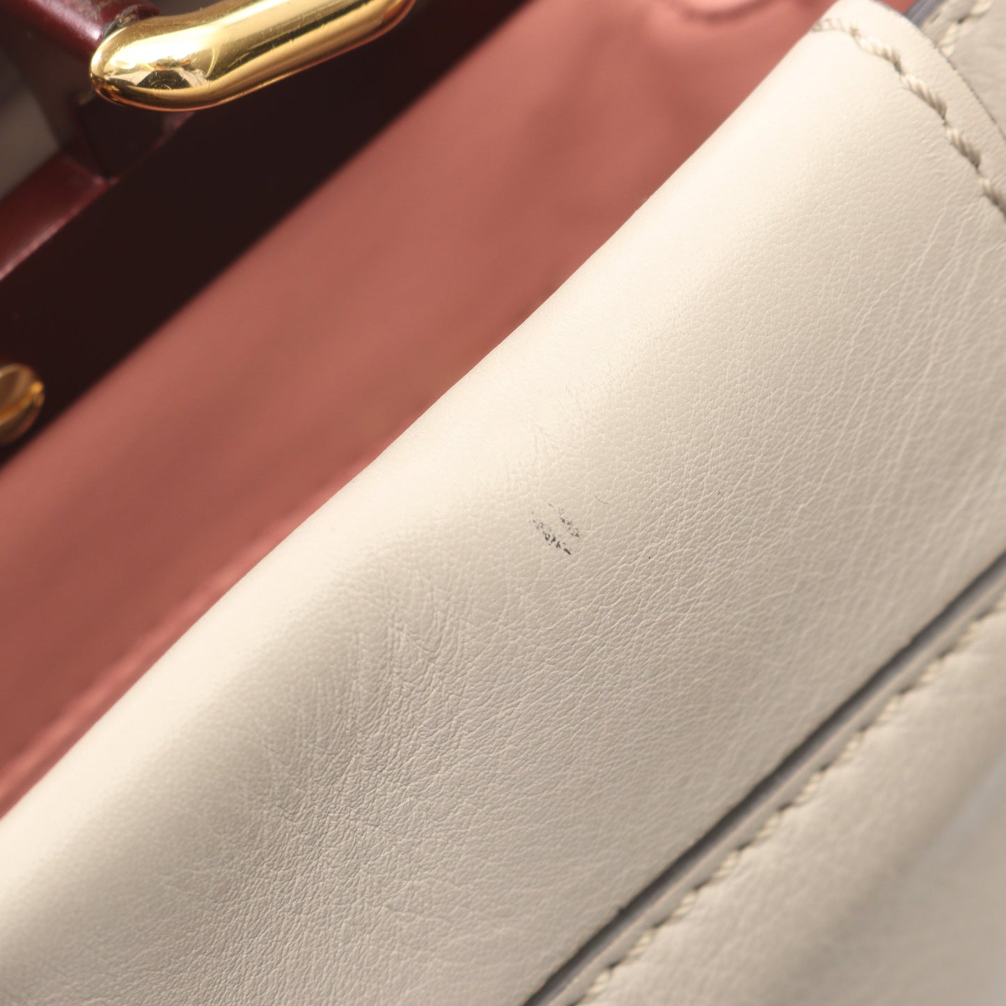 ピーカブー レギュラー 2WAY ハンドバッグ レザー グレーベージュ フェンディ バッグ FENDI