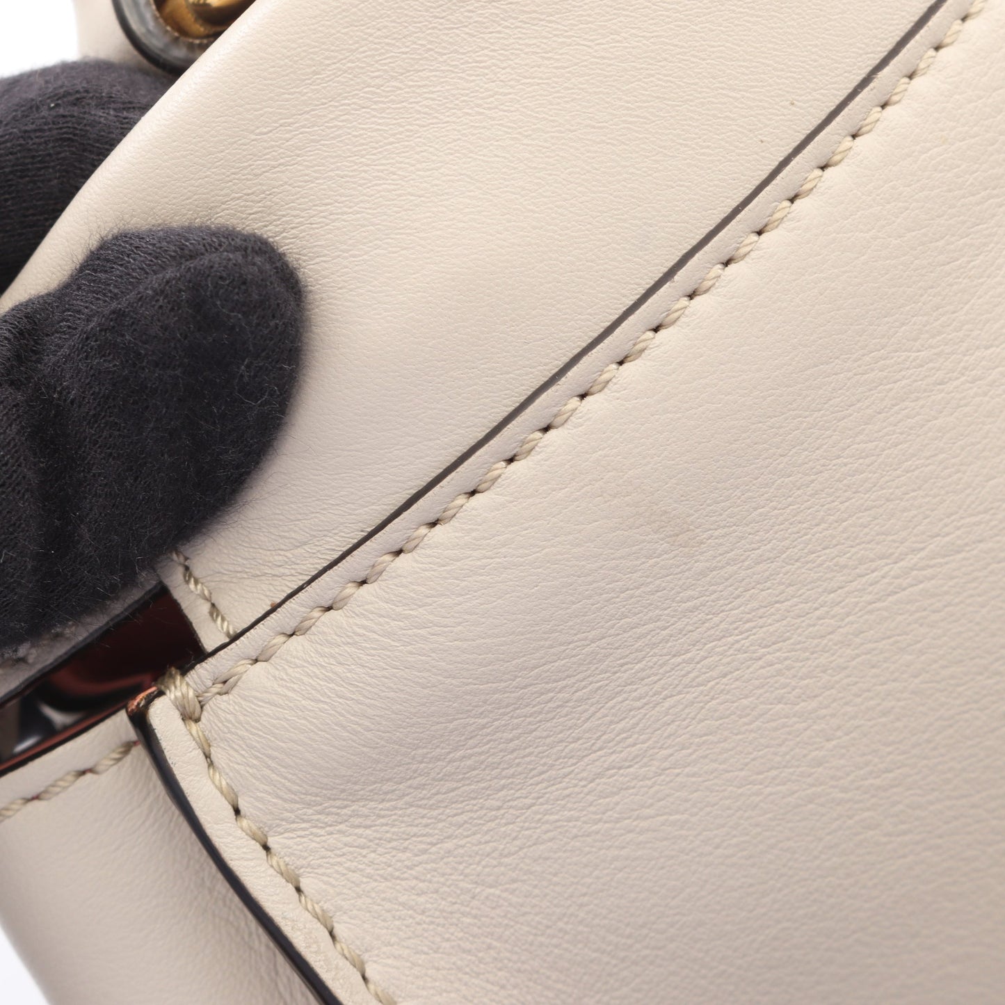 ピーカブー レギュラー 2WAY ハンドバッグ レザー グレーベージュ フェンディ バッグ FENDI