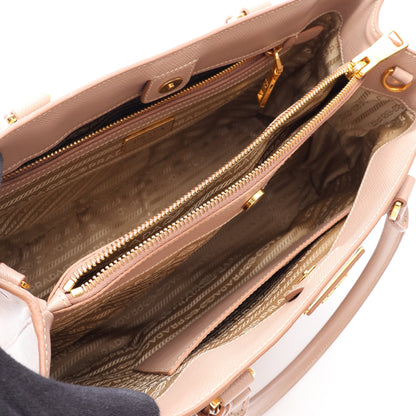 SAFFIANO LUX ガレリア 2WAY ハンドバッグ サフィアーノレザー ピンクベージュ プラダ