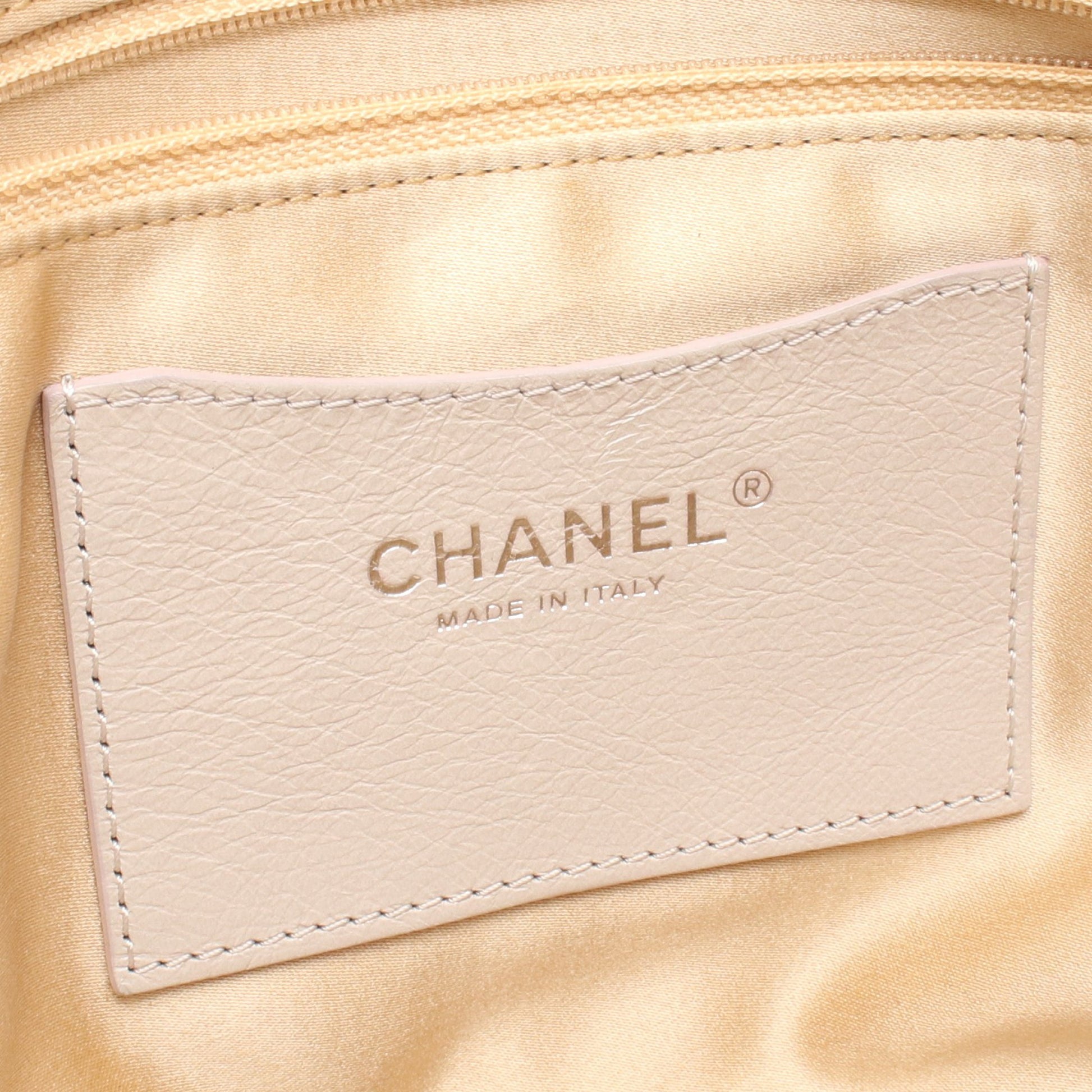 ウルトラステッチ ショルダーバッグ ワンショルダーバッグ レザー ベージュ ブラウン シルバー金具 シャネル バッグ CHANEL