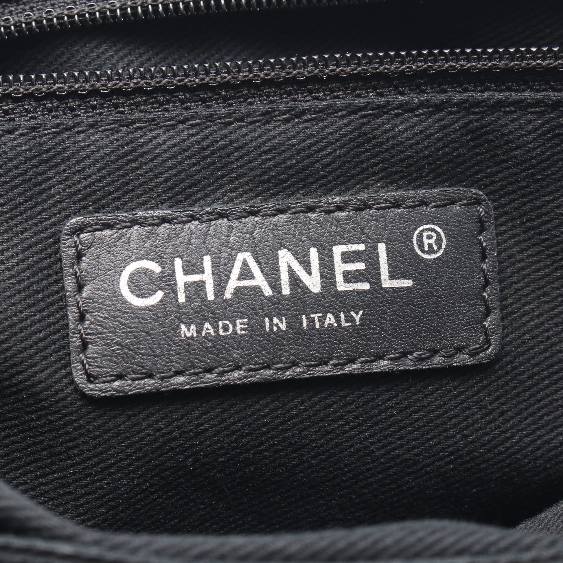 マトラッセ ココマーク チェーンショルダーバッグ キャビアスキン シルバー シルバー金具 シャネル バッグ CHANEL