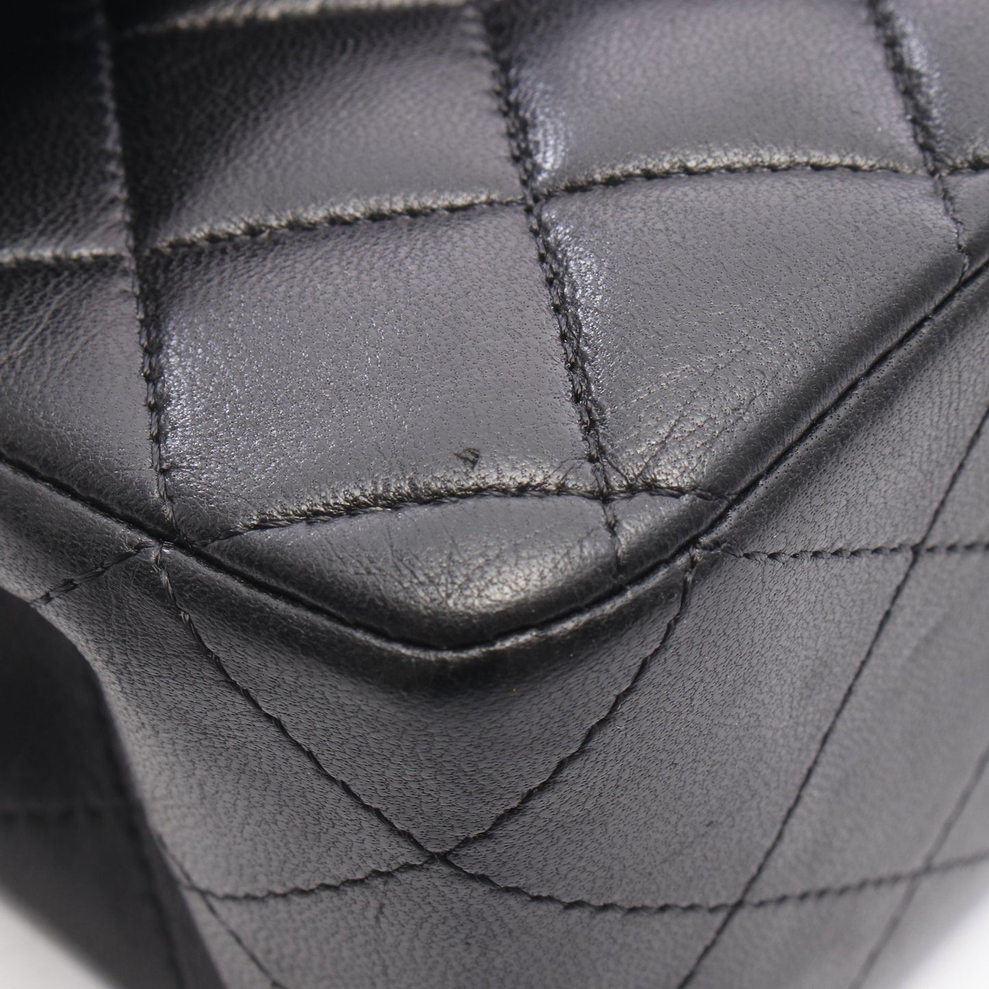 マトラッセ Wフラップ Wチェーンショルダーバッグ ラムスキン ブラック シルバー金具 シャネル バッグ CHANEL