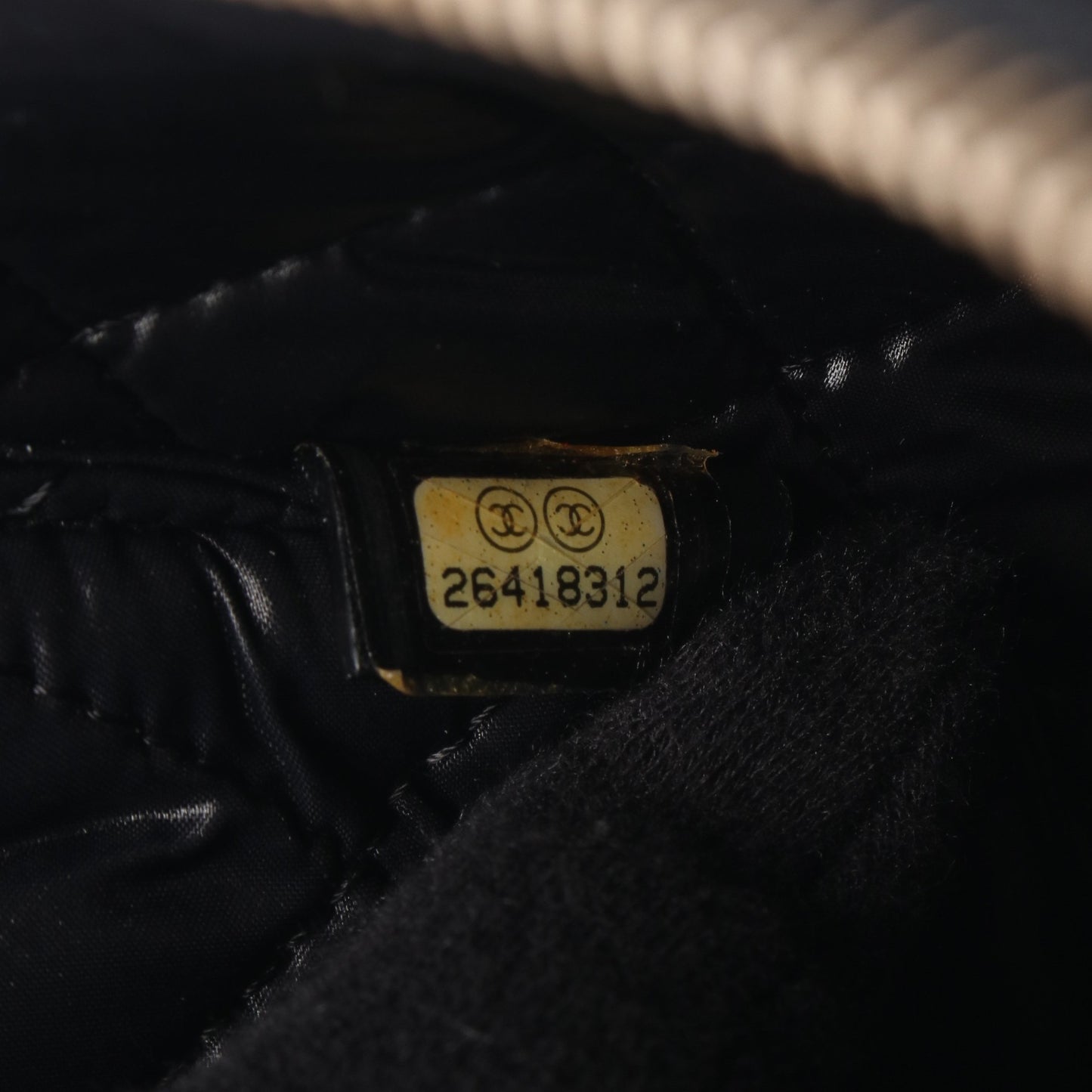 マトラッセ ハンドバッグ キャビアスキン ブラック ゴールド金具 シャネル バッグ CHANEL