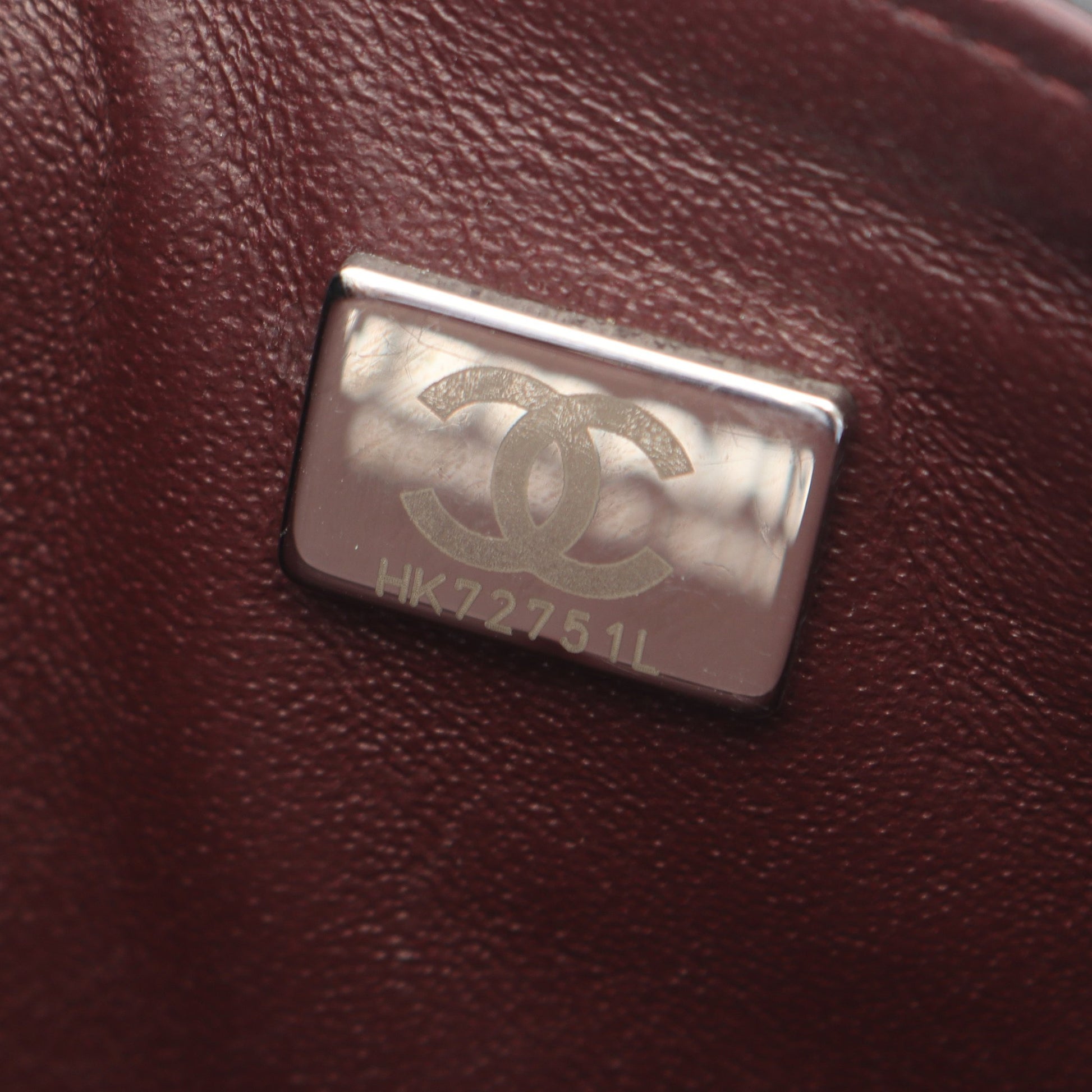 マトラッセ Wフラップ Wチェーンショルダーバッグ キャビアスキン ブラック シルバー金具 シャネル バッグ CHANEL