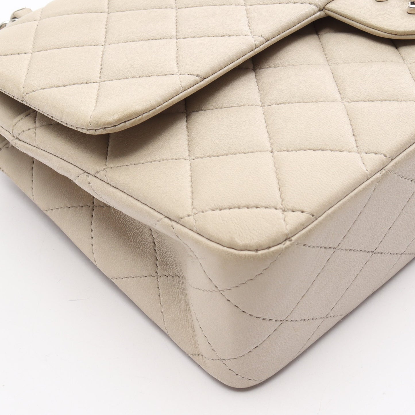 マトラッセ Wフラップ Wチェーンショルダーバッグ ラムスキン ライトグレー シルバー金具 シャネル バッグ CHANEL