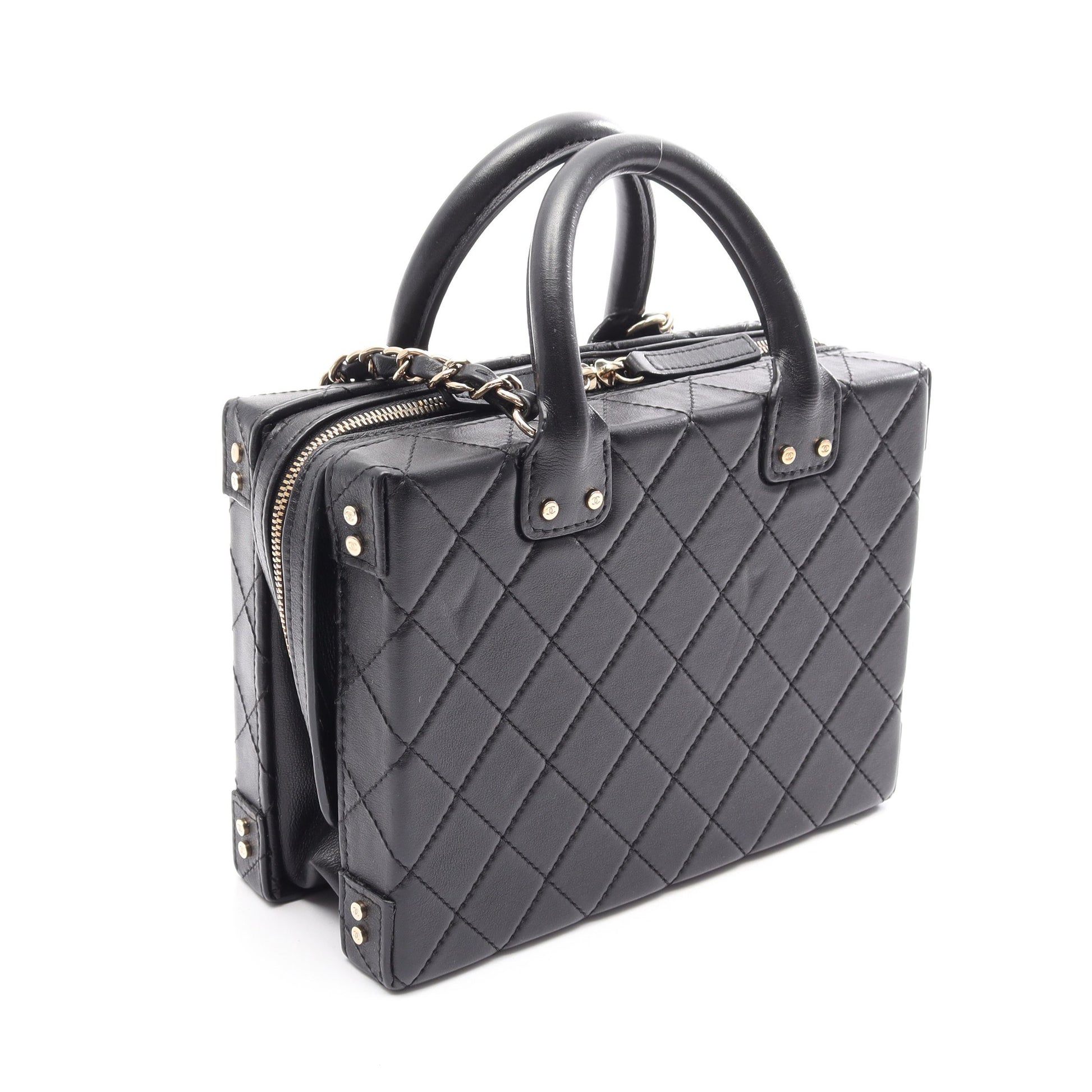ヴァニティケース マトラッセ 2WAY チェーンショルダーバッグ レザー ブラック ゴールド金具 シャネル バッグ CHANEL