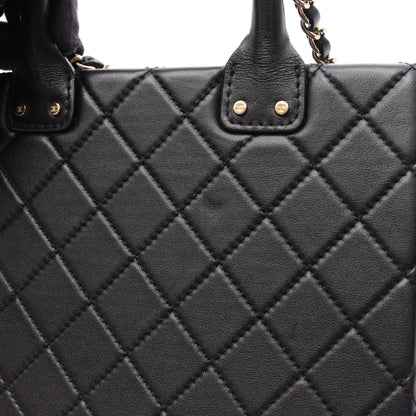 ヴァニティケース マトラッセ 2WAY チェーンショルダーバッグ レザー ブラック ゴールド金具 シャネル バッグ CHANEL