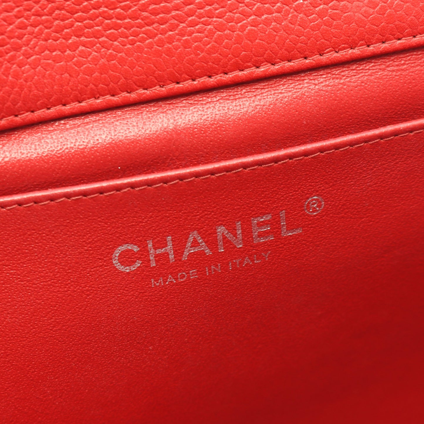 マトラッセ チェーンショルダーバッグ キャビアスキン レッド シルバー金具 シャネル