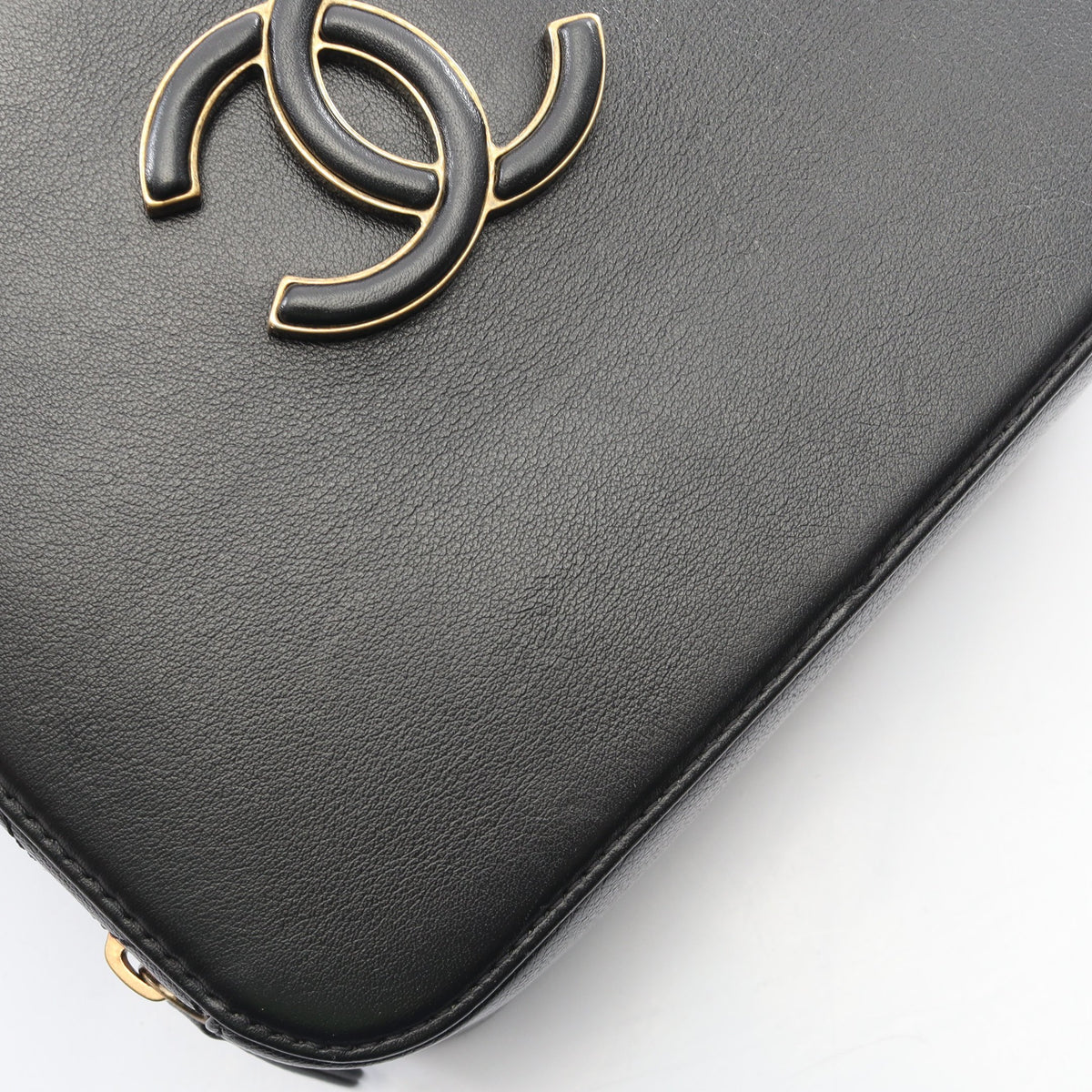 マトラッセ バニティバッグ 2WAY チェーンショルダーバッグ レザー ブラック ゴールド金具 シャネル バッグ CHANEL