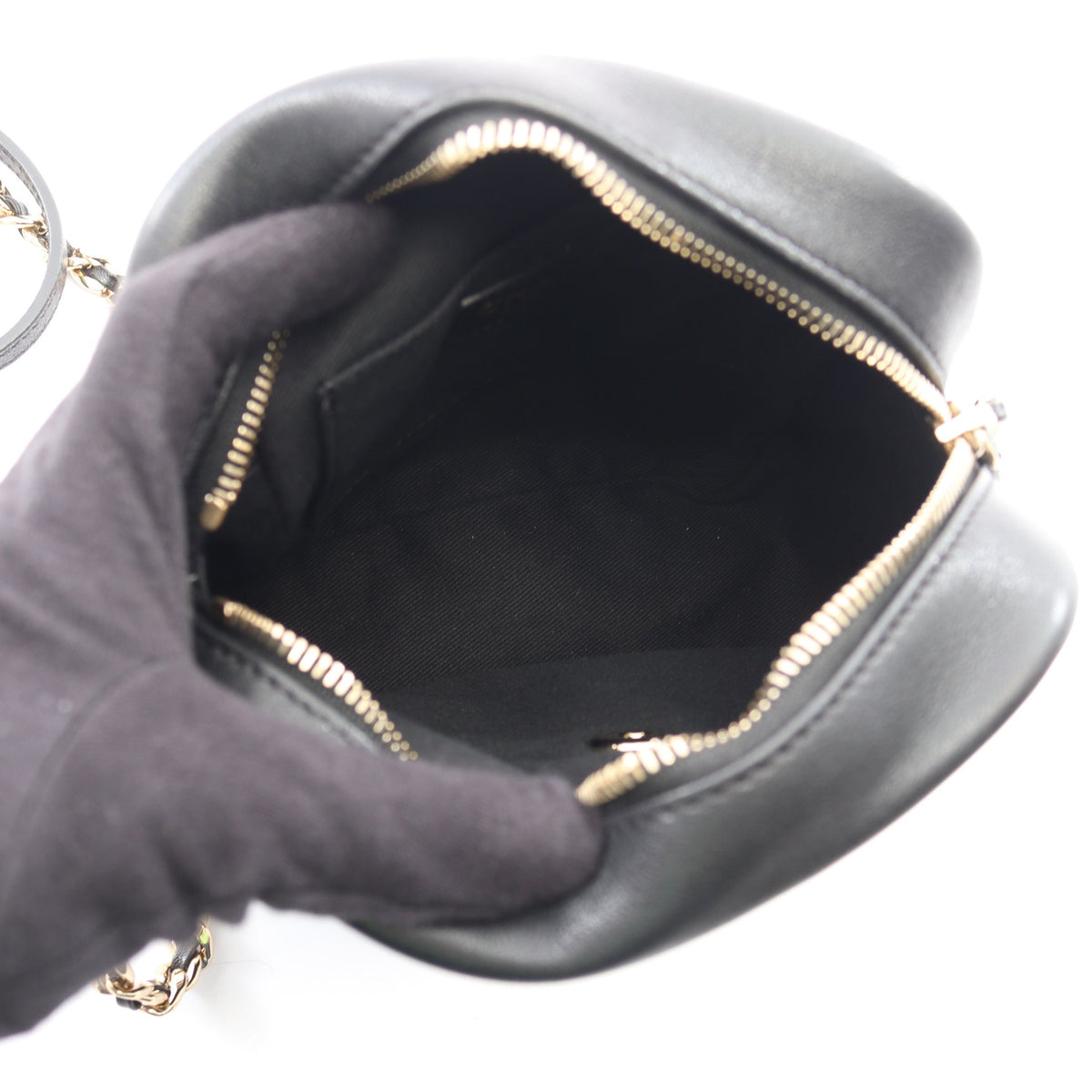 マトラッセ スモール チェーンショルダーバッグ ラムスキン ブラック ゴールド金具 シャネル バッグ CHANEL