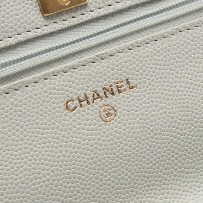 マトラッセ チェーンウォレット キャビアスキン ライトグレー ゴールド金具 シャネル