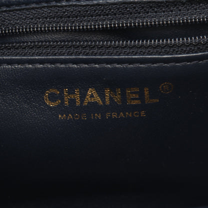 マトラッセ チェーンショルダーバッグ キャビアスキン ネイビー ゴールド金具 シャネル