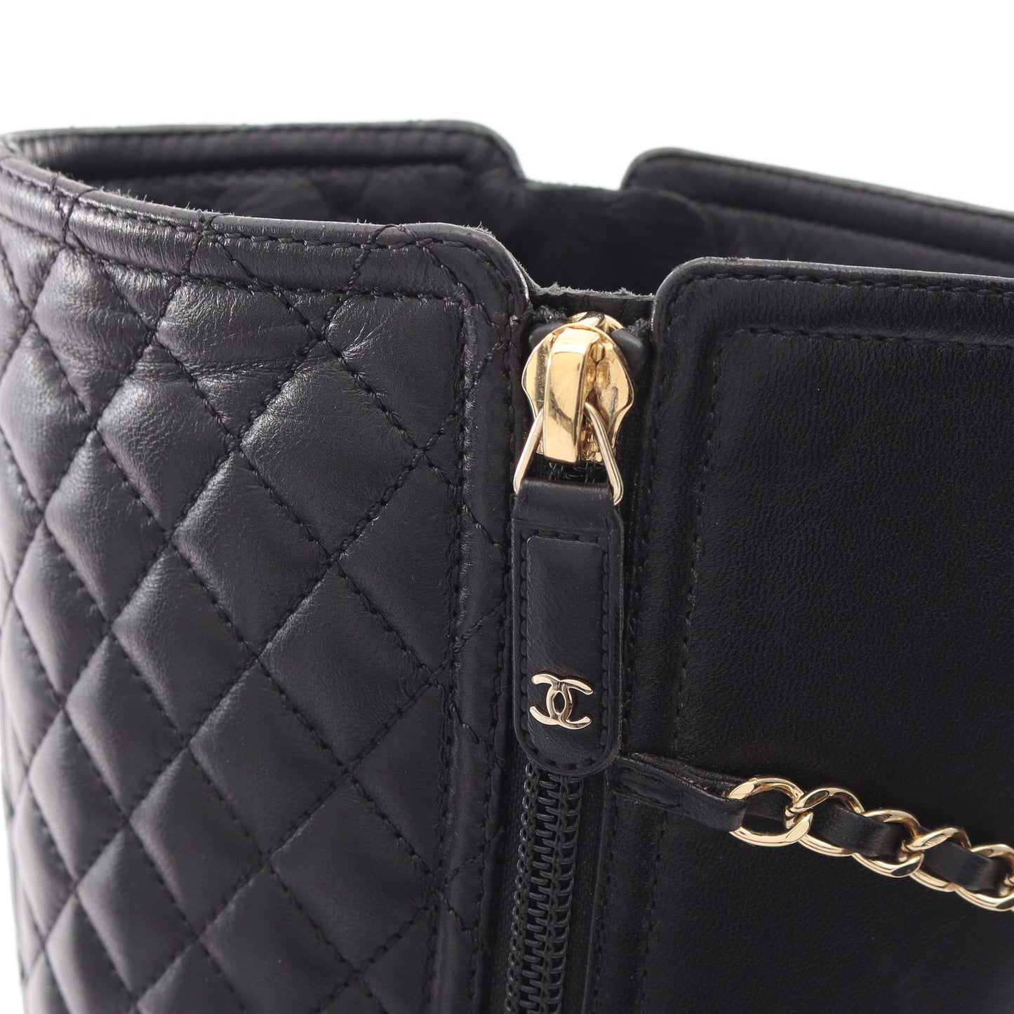 マトラッセ チェーン ロング ブーツ レザー エナメルレザー ブラック シャネル シューズ CHANEL