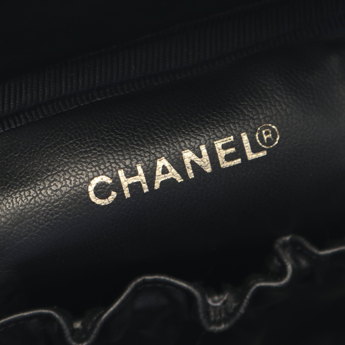ココマーク ハンドバッグ バニティバッグ キャビアスキン ブラック ゴールド金具 シャネル バッグ CHANEL