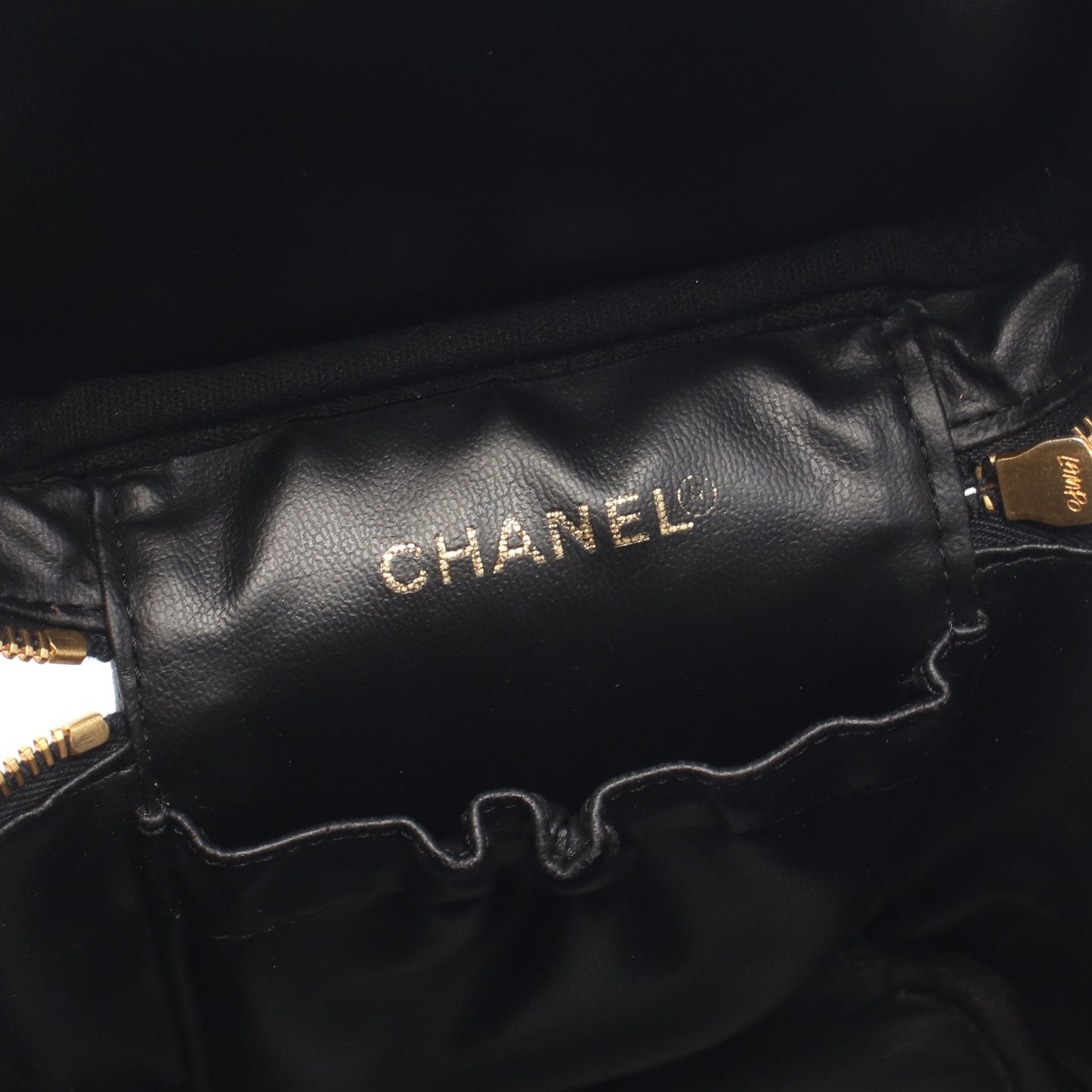 ココマーク ハンドバッグ バニティバッグ キャビアスキン ブラック ゴールド金具 シャネル バッグ CHANEL