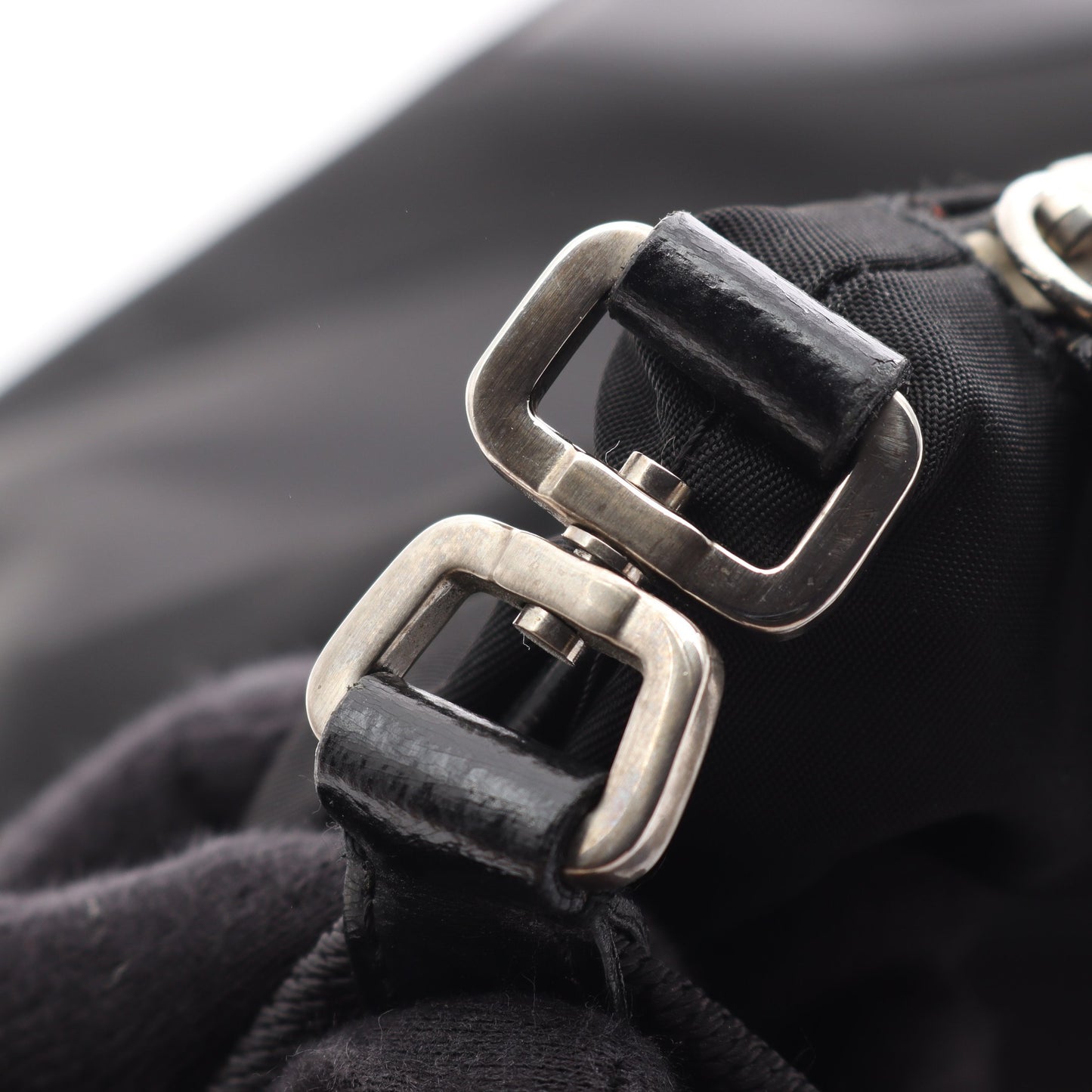 TESSUTO LIGHT ショルダーバッグ ナイロン レザー ブラック プラダ