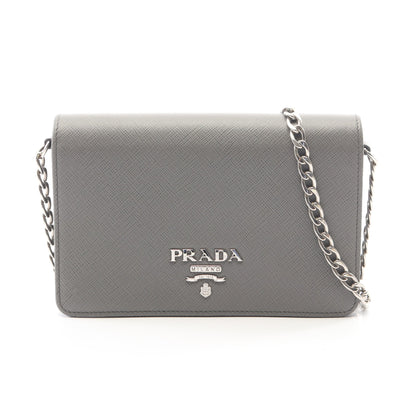SAFFIANO LUX チェーンウォレット サフィアーノレザー グレー プラダ