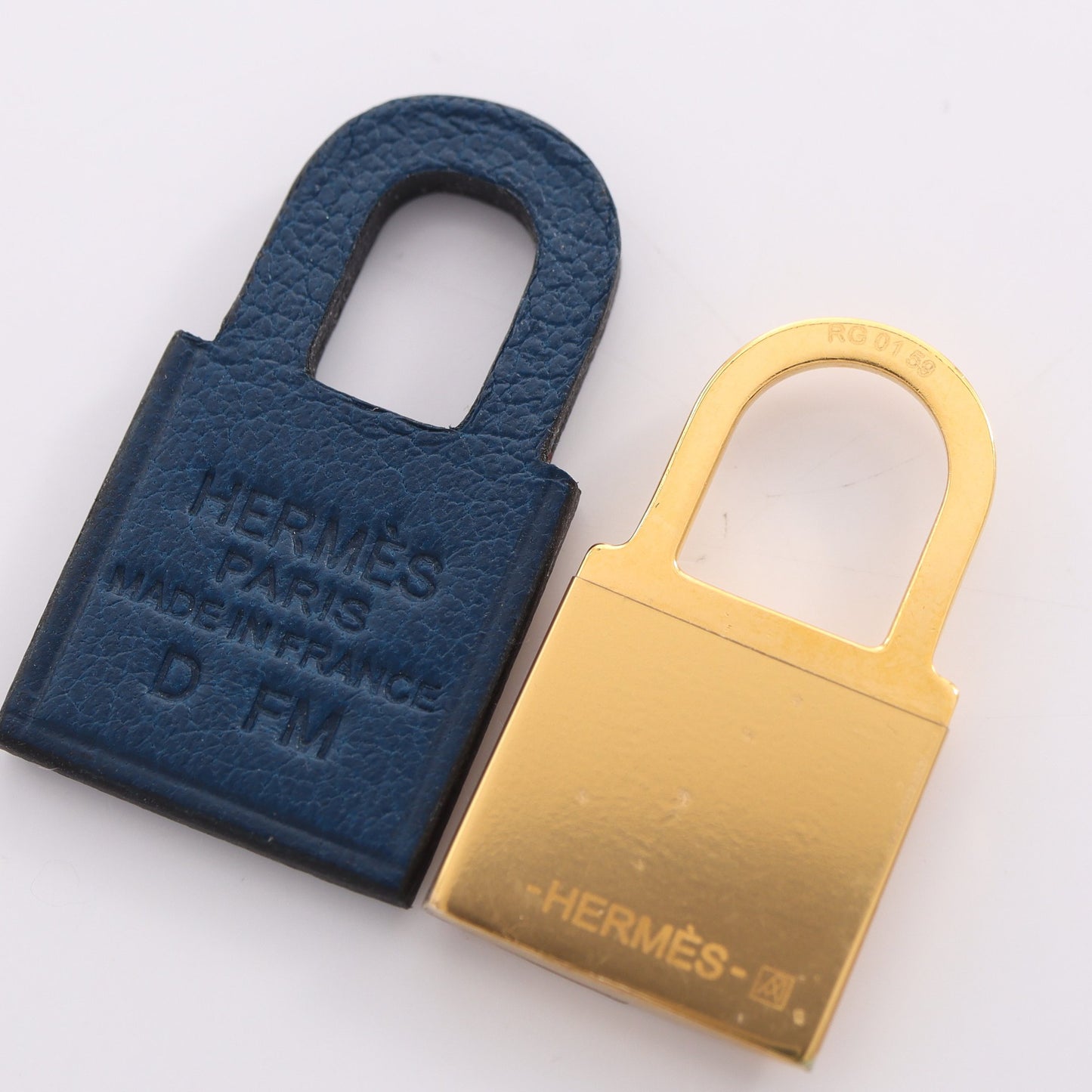 オーケリー D刻印 ピアス GP レザー ネイビー ゴールド エルメス アクセサリー HERMES