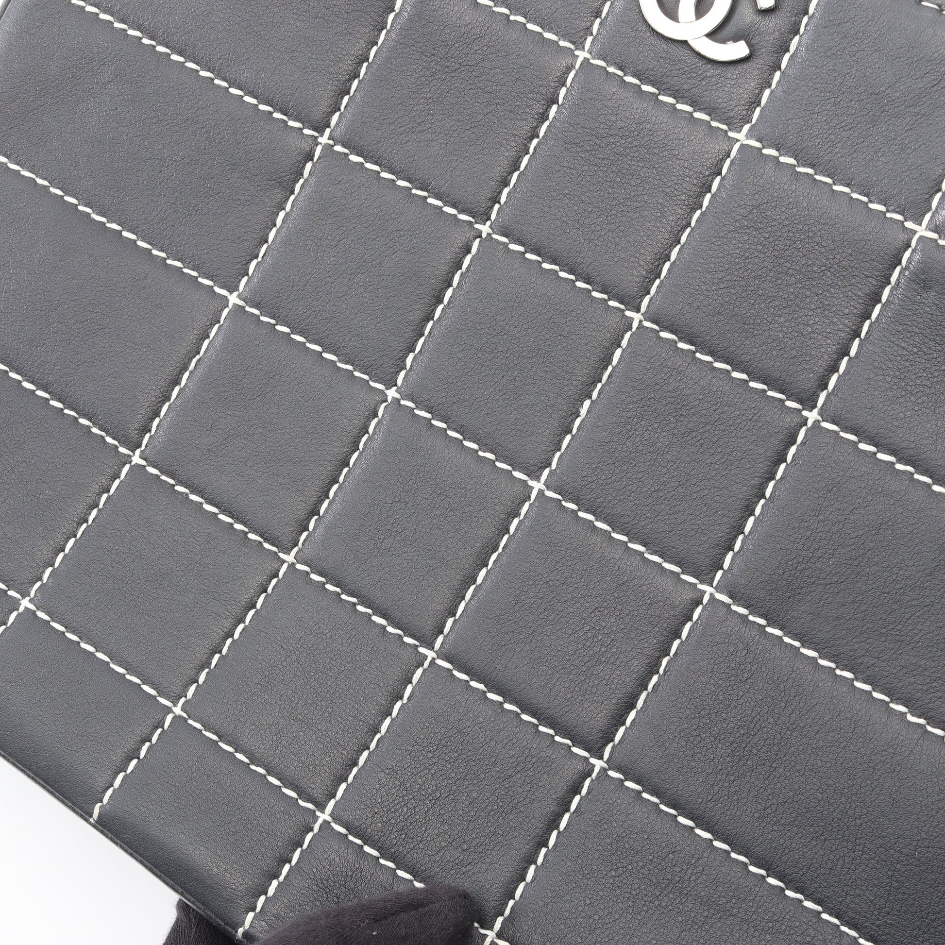チョコバー チェーンショルダーバッグ チェーントートバッグ レザー ダークネイビー シルバー金具 シャネル バッグ CHANEL