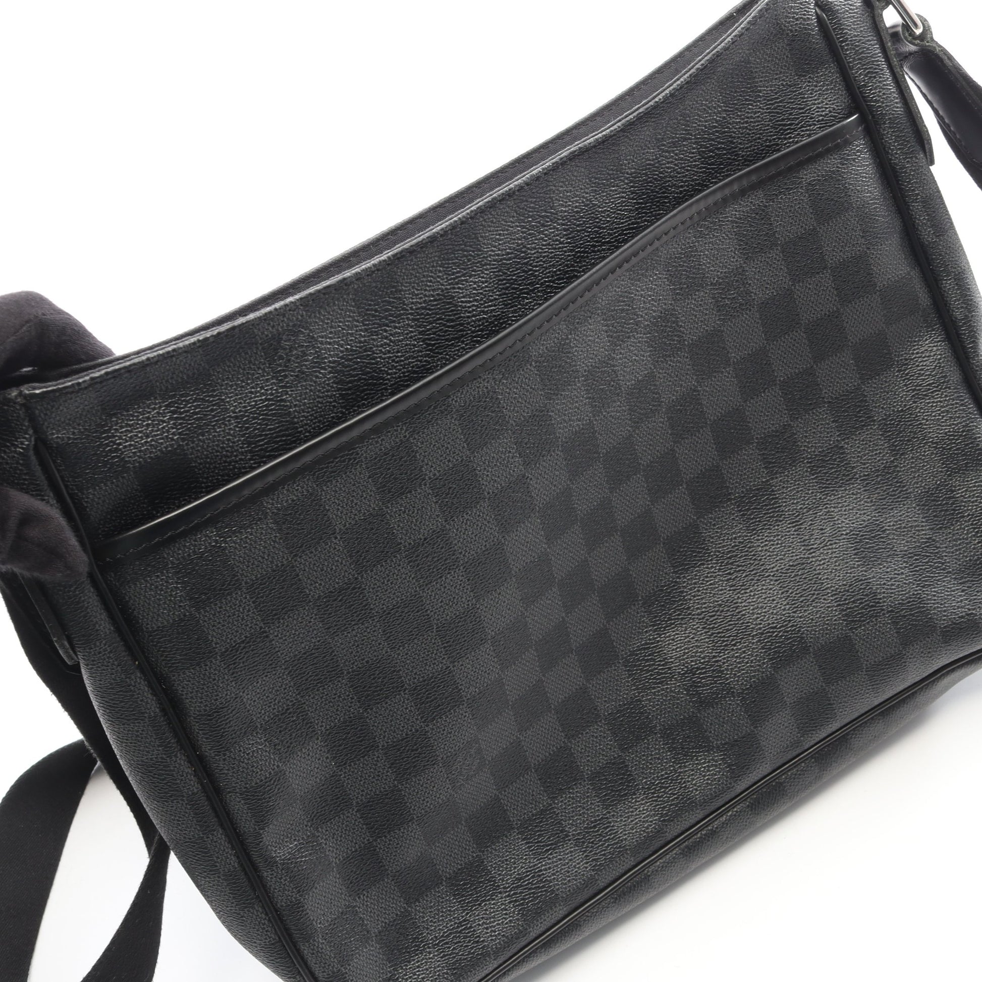 ダニエルMM ダミエグラフィット ショルダーバッグ PVC レザー ブラック ルイヴィトン バッグ LOUIS VUITTON