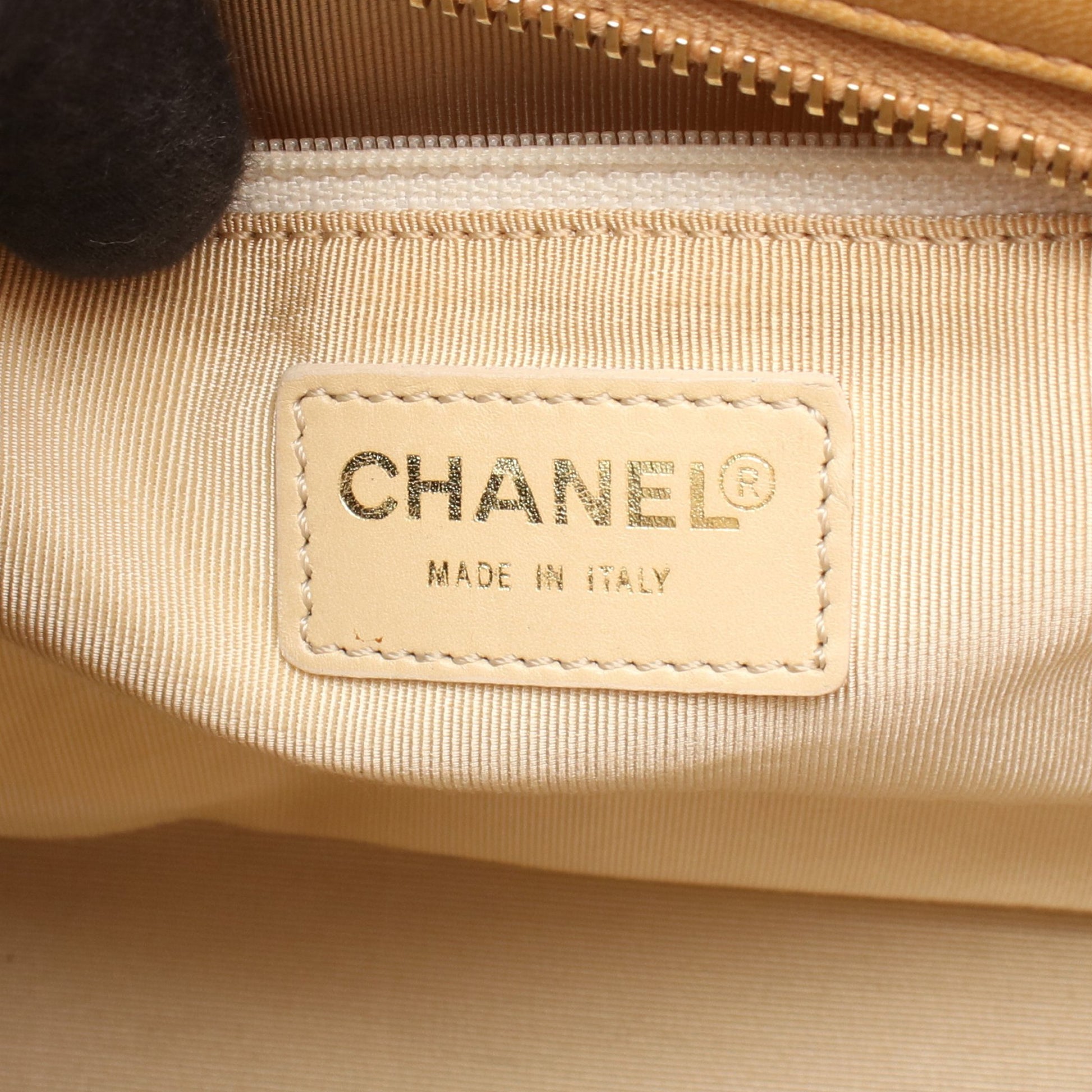 チョコバー ショルダーバッグ トートバッグ ラムスキン ベージュ ゴールド金具 シャネル バッグ CHANEL