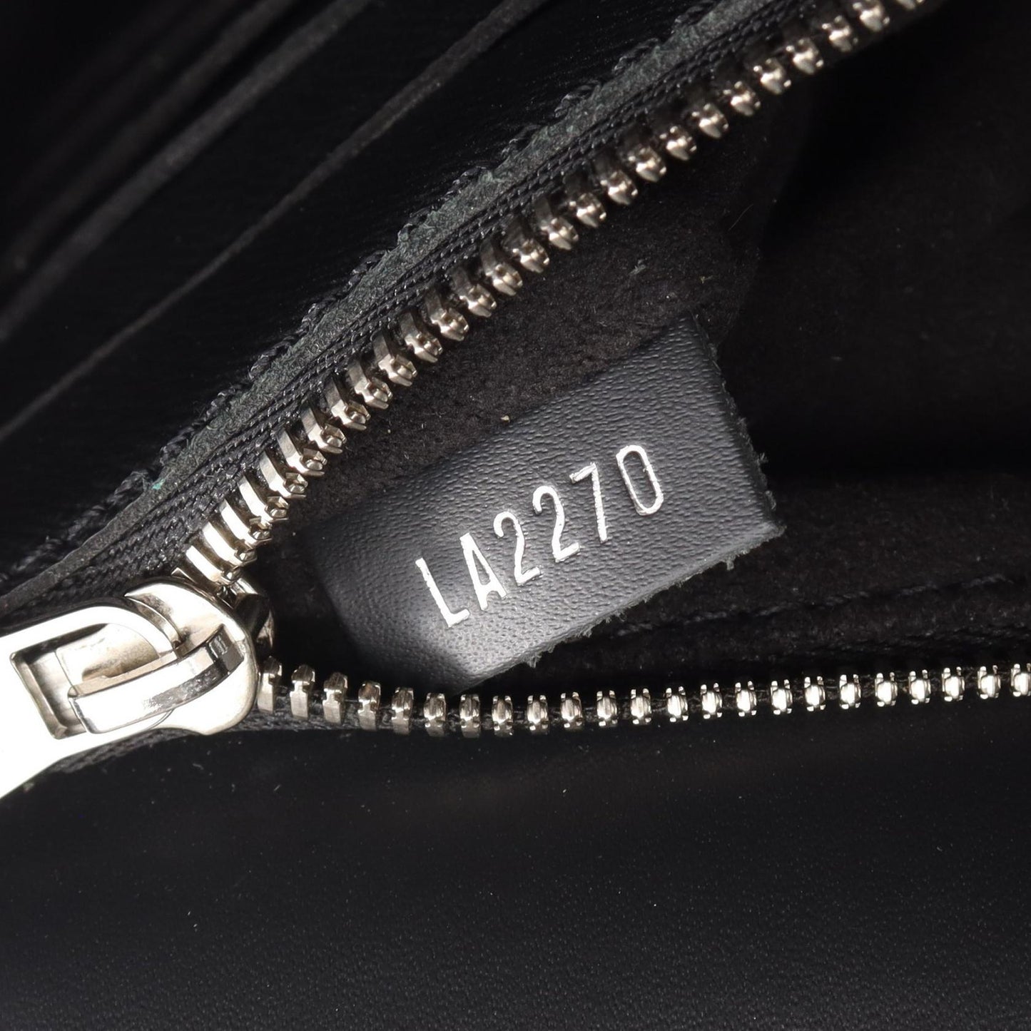 ポシェットテムズ エピ ノワール セカンドバッグ クラッチバッグ レザー ブラック ルイヴィトン バッグ LOUIS VUITTON
