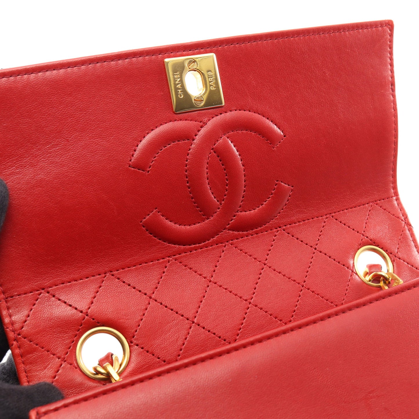 マトラッセ チェーンショルダーバッグ ラムスキン レッド ブラック ゴールド金具 シャネル