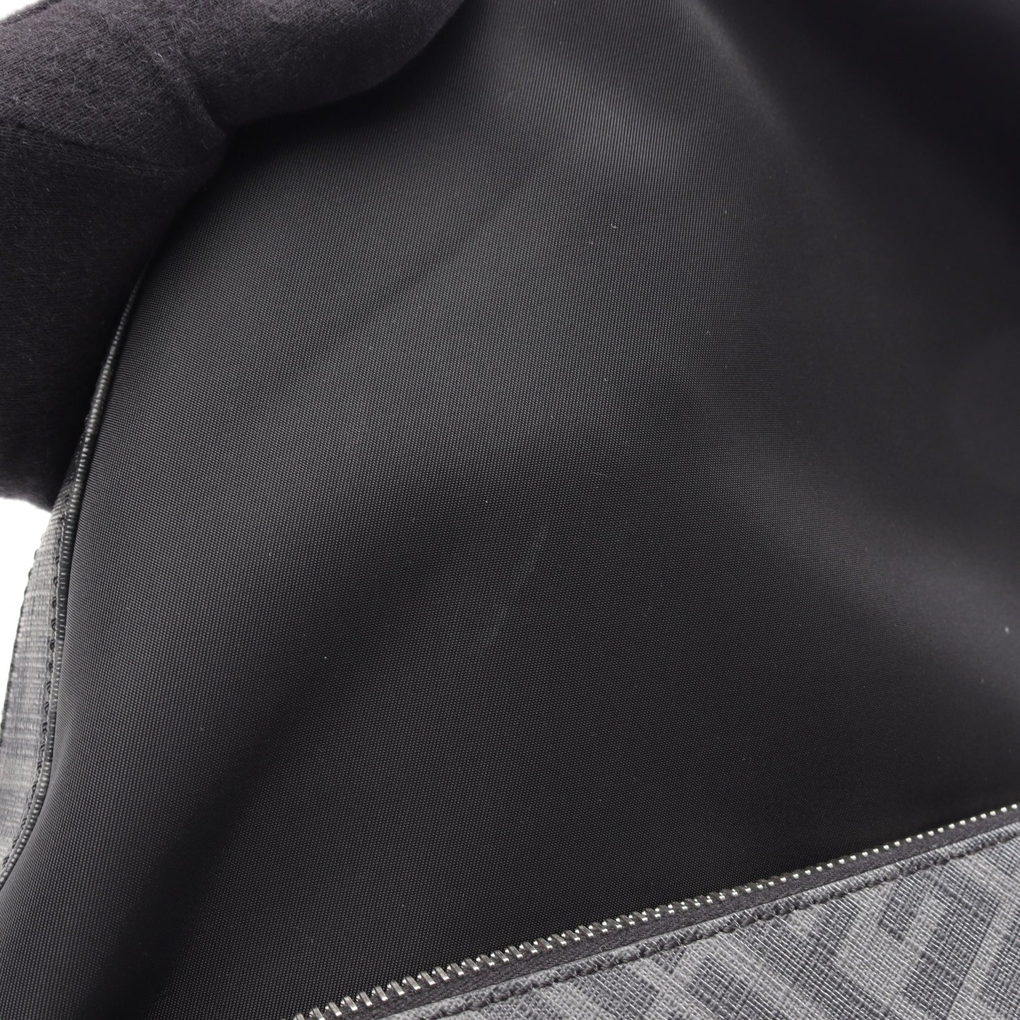 ダイアゴナル バックパック リュックサック ナイロン PVC レザー ブラック グレー イエロー フェンディ