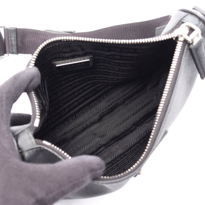 SAFFIANO TRAVEL ショルダーバッグ サフィアーノレザー ブラック プラダ