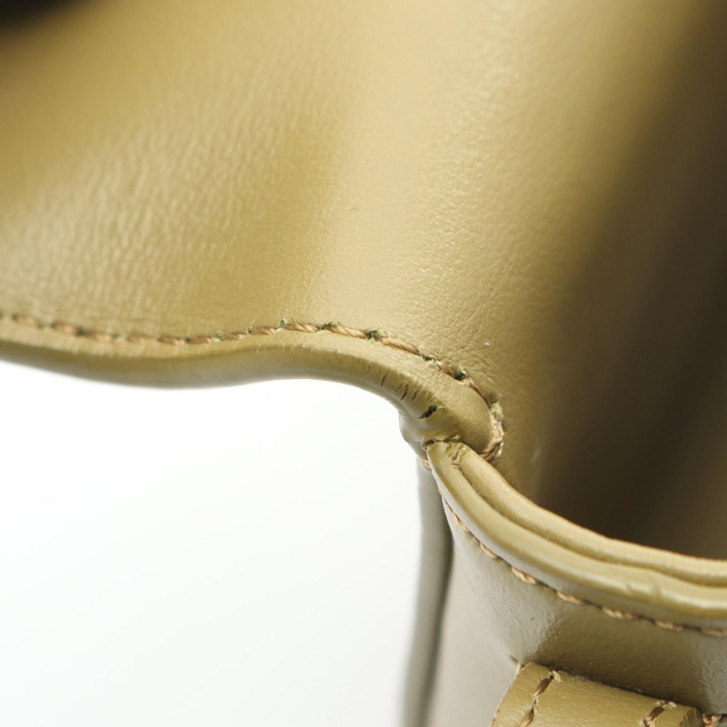 ミニ ブザス キュイル トリオンフ ショルダーバッグ レザー カーキグリーン セリーヌ バッグ CELINE