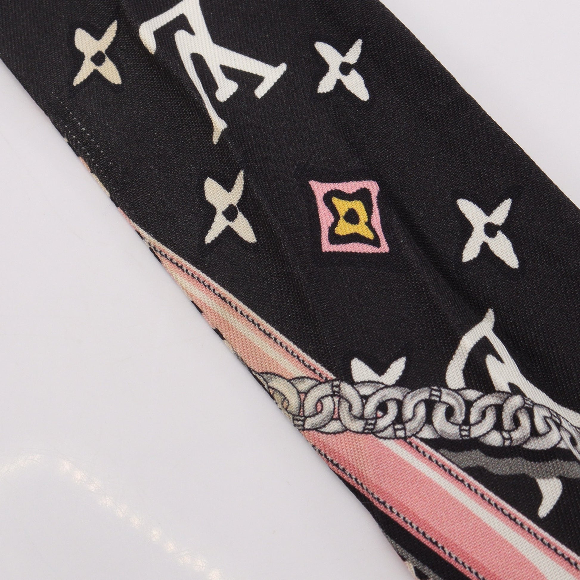 バンドーBB ワイルドアットハート スカーフ シルク ブラック ピンク アイボリー ルイヴィトン 財布・小物 LOUIS VUITTON