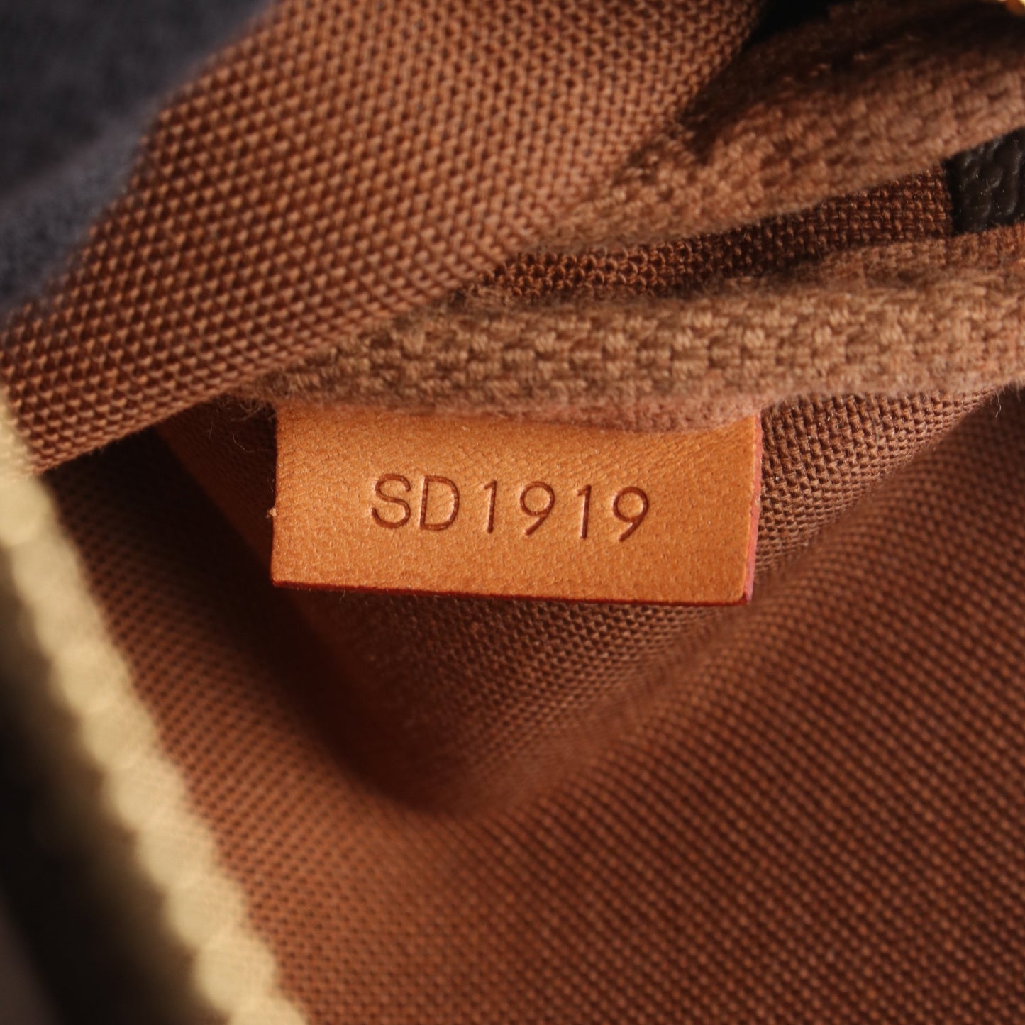 ポシェットアクセソワール モノグラム ハンドバッグ PVC レザー ブラウン ルイヴィトン
