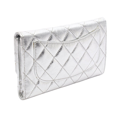 2.55 マトラッセ メタリック 三つ折り長財布 レザー シルバー シルバー金具 シャネル
