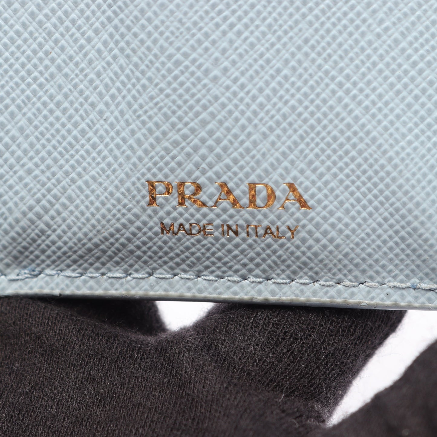 SAFFIANO METAL コンパクトウォレット 三つ折り財布 レザー ライトブルー プラダ