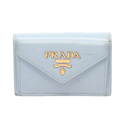 SAFFIANO METAL コンパクトウォレット 三つ折り財布 レザー ライトブルー プラダ