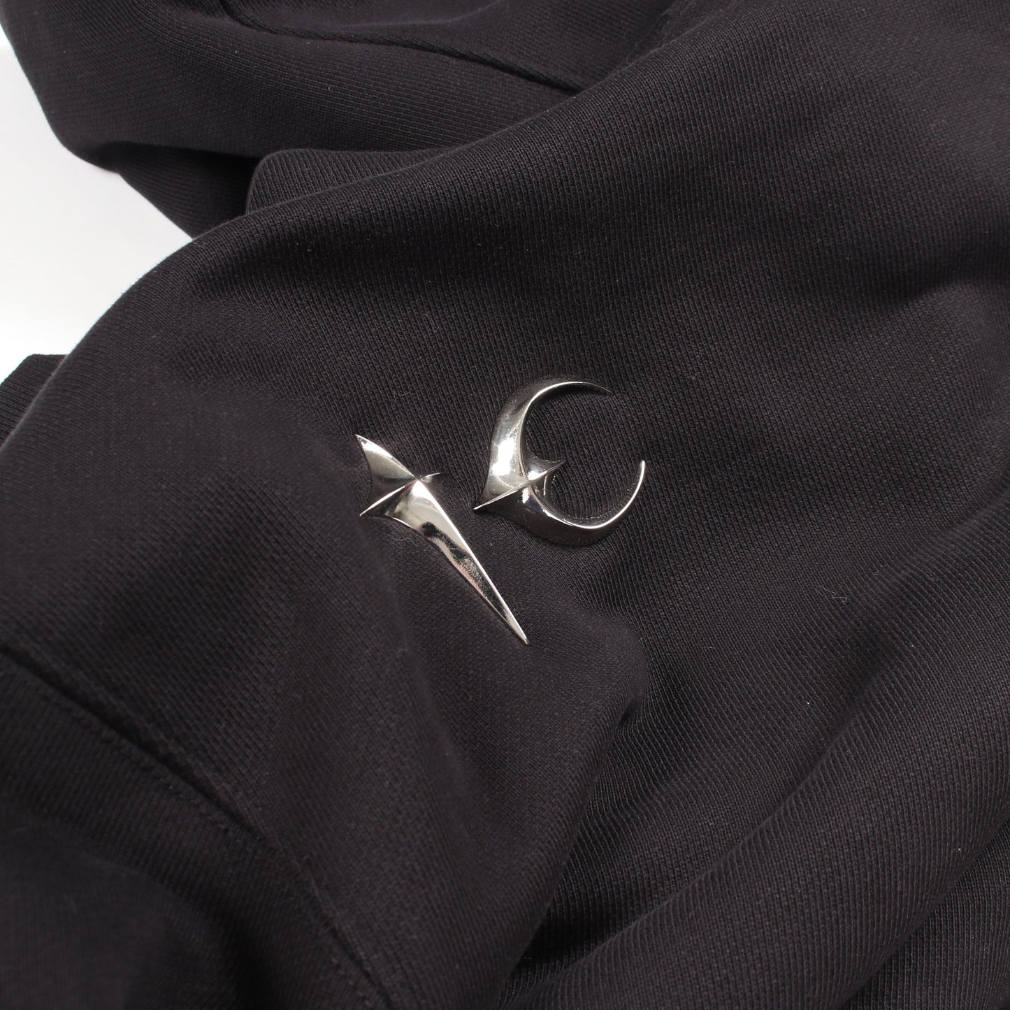 ARMOR HOODIE プルオーバーパーカー コットン ブラック サグクラブ