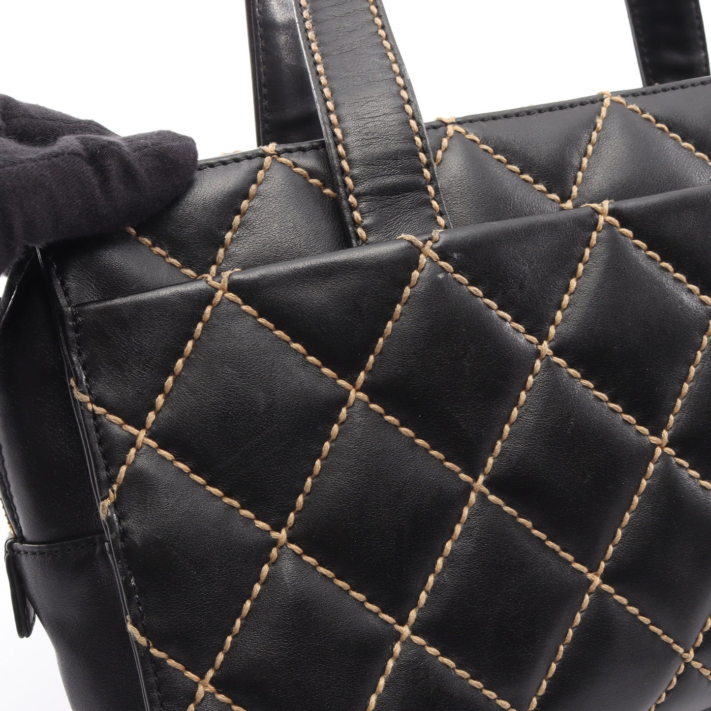 ワイルドステッチ ハンドバッグ レザー ブラック ゴールド金具 シャネル