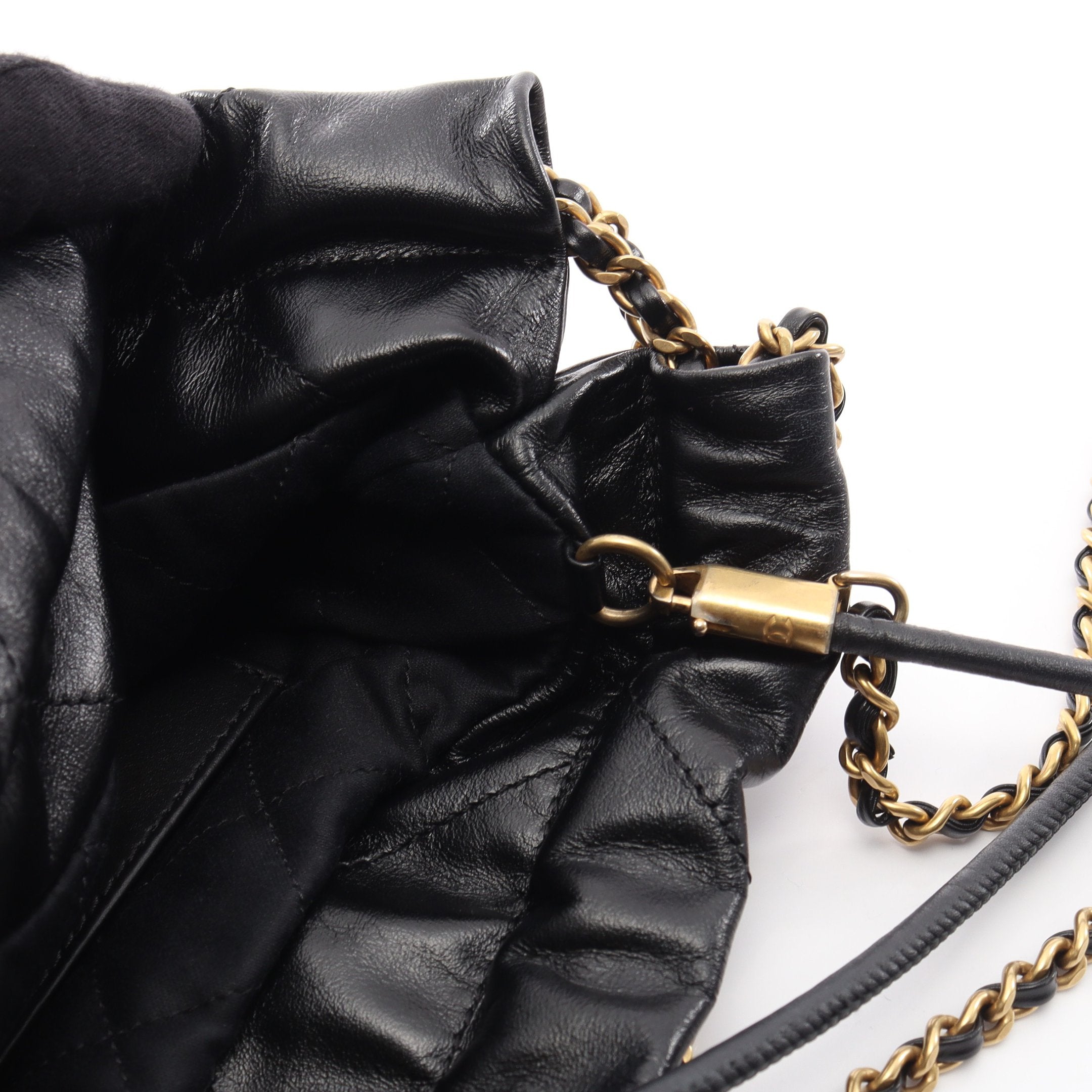 ショルダーバッグ ブラック 22ミニ チェーンバッグ CHANEL 22 ミニ 2WAY チェーンショルダーバッグ レザー ブラック