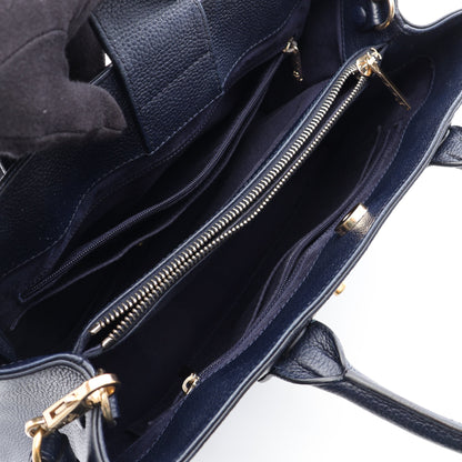 ネオエグゼクティブトート 2WAY ハンドバッグ トートバッグ レザー ネイビー ゴールド金具 シャネル
