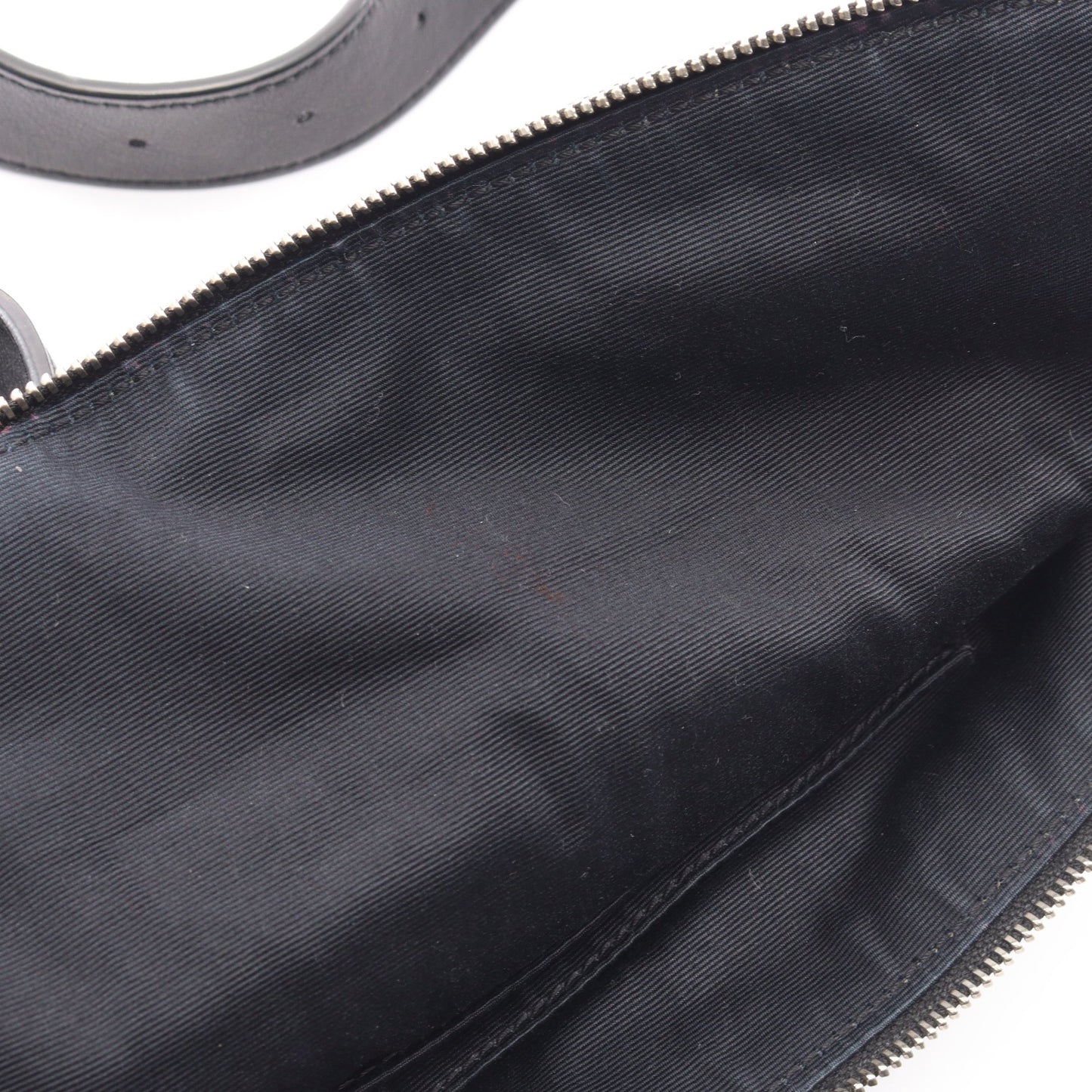 カサンドラ クラシック モノグラム ボディバッグ ウエストバッグ レザー ブラック サンローランパリ バッグ SAINT LAURENT PARIS