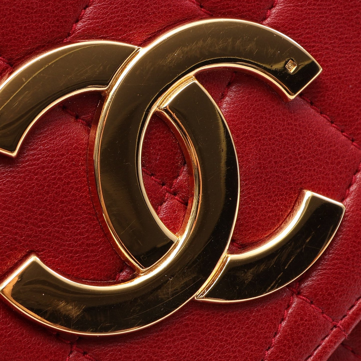 マトラッセ デカココマーク チェーンショルダーバッグ ラムスキン レッド ゴールド金具 シャネル