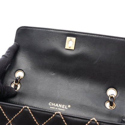 ワイルドステッチ Wチェーンショルダーバッグ ラムスキン ブラック ゴールド金具 シャネル