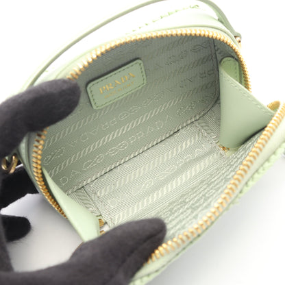 トライアングルロゴ ミニポーチ チェーンショルダーバッグ ラフィア レザー ライトグリーン プラダ