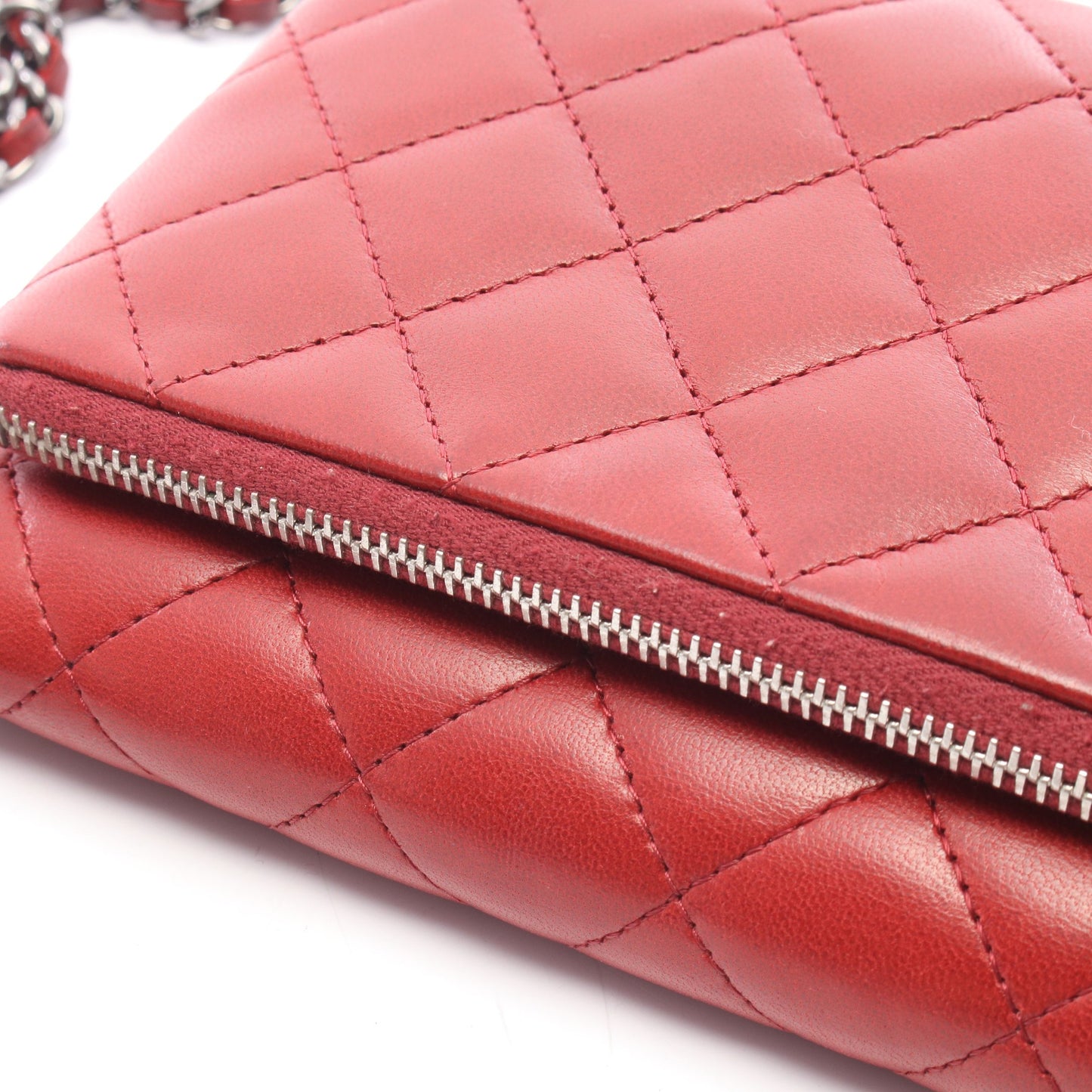 マトラッセ スモール チェーンショルダー チェーンショルダーバッグ ラムスキン レッド シルバー金具 シャネル