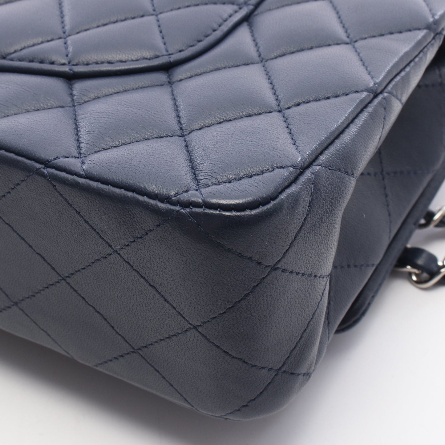 マトラッセ Wフラップ Wチェーンショルダーバッグ ラムスキン ネイビー シルバー金具 シャネル バッグ CHANEL