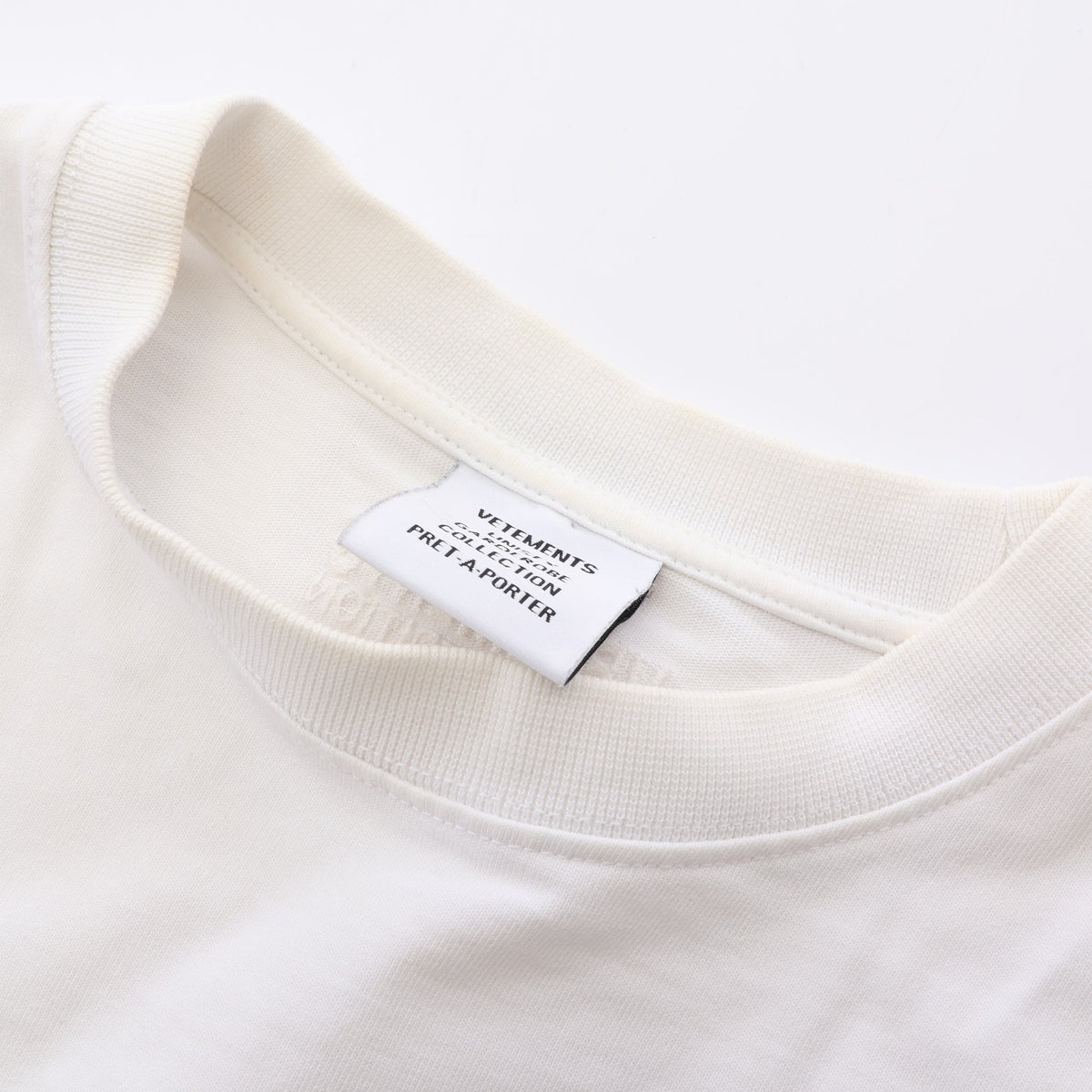 GOTHIC LOGO オーバーサイズ 長袖Tシャツ コットン ホワイト ヴェトモン トップス VETEMENTS