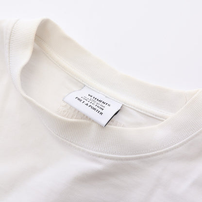 GOTHIC LOGO オーバーサイズ 長袖Tシャツ コットン ホワイト ヴェトモン トップス VETEMENTS
