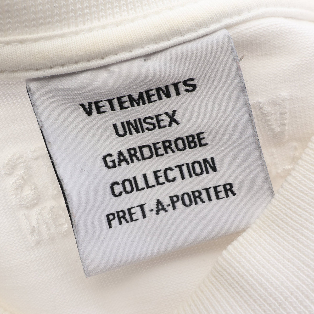 GOTHIC LOGO オーバーサイズ 長袖Tシャツ コットン ホワイト ヴェトモン トップス VETEMENTS