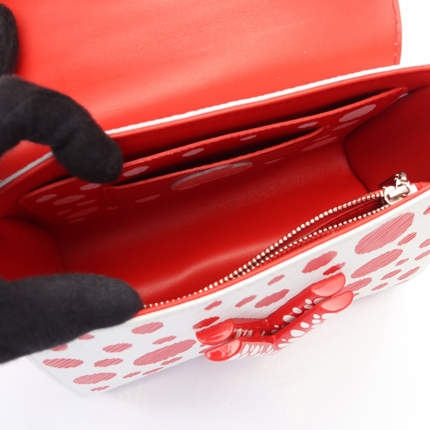 LV × YK ツイストPM エピ エピ インフィニティドット 草間彌生 チェーンショルダーバッグ レザー ホワイト レッド ルイヴィトン